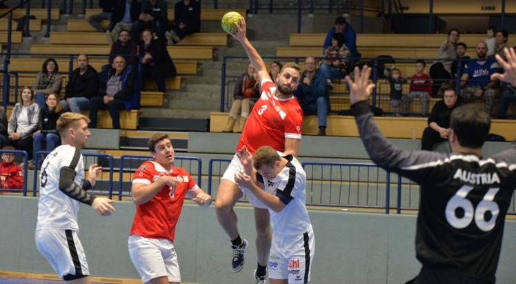 Avant les Championnats d'Europe, la section handball de l'ASSP a disputé son premier match officiel en Autriche.