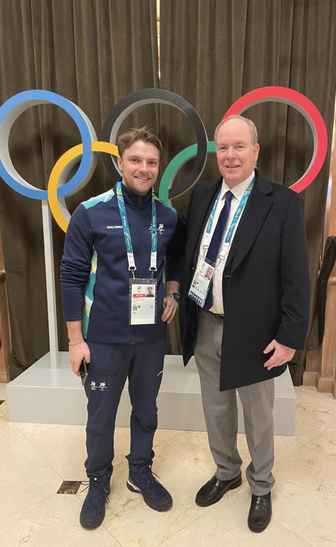 Loïc Pasta transforme son rêve olympique en réalité en travaillant au sein du comité d’organisation des Jeux et représente Monaco dans les coulisses de l’un des plus grands événements sportifs mondiaux.